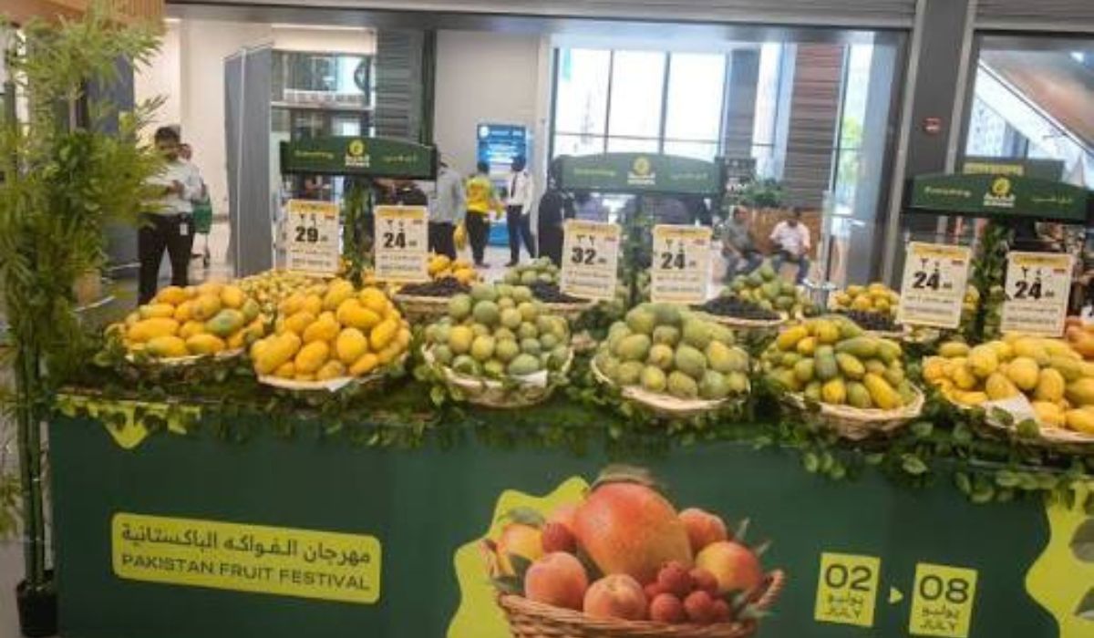 Pakistan Fruit Festival Begins at 15 Al Meera Outlets Across Qatar 
